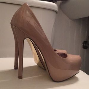 Steve Madden Heels Pumps